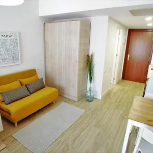 https://rentalsevilla-studio-on-the-banks-of-the-guadalquivir.es-andalucia.com