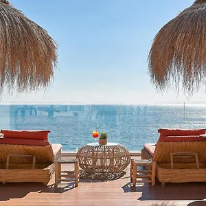 https://suite-deluxe-face-mer-apart-malaga-29017.es-andalucia.com